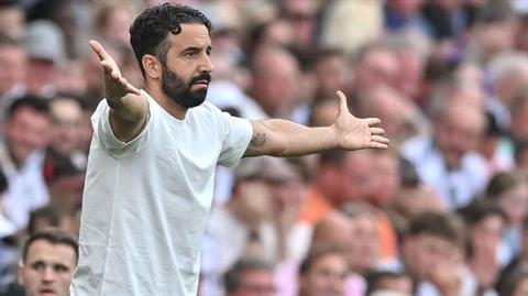 Ruben Amorim: Giáo hoàng cũng không thể khiến tôi thay đổi sơ đồ 3-4-3”