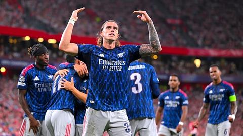 Hàng phòng ngự chất lượng mang đến sự khác biệt cho Arsenal