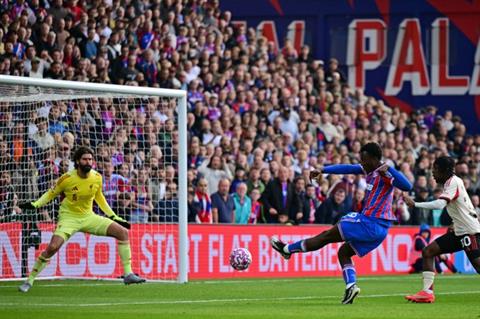 Crystal Palace lập kỷ lục sau trận thắng Liverpool