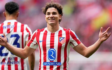 Con nhện độc Julian Alvarez