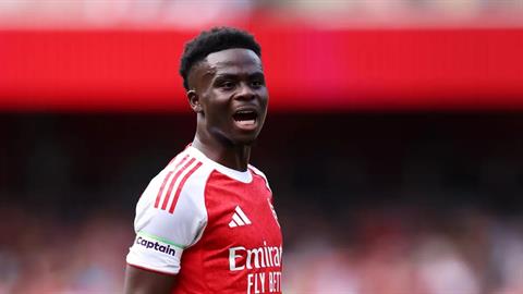 Bukayo Saka chỉ trích VAR sau chiến thắng nghẹt thở của Arsenal