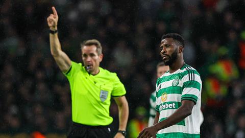 VAR mắc sai lầm chấn động khi hủy bàn thắng của Celtic