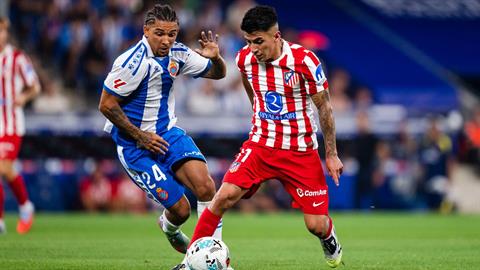 Arsenal bị chỉ trích vì bỏ qua Thiago Almada