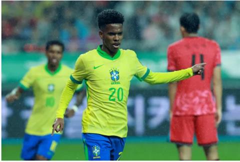 Gilberto Silva nhận định về Estevao