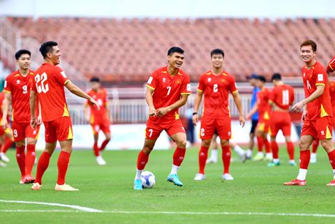 ĐT Việt Nam rèn quân thế nào khi vắng Bùi Tiến Dũng?