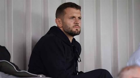 Jack Wilshere trở thành huấn luyện viên trưởng của Luton Town