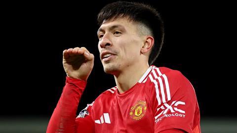 Lisandro Martinez sắp trở lại thi đấu cho Man United