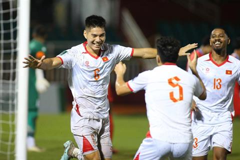 Thống kê siêu đặc biệt của trung vệ Hiểu Minh