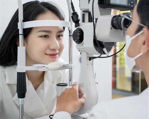 Giải mã văn hóa dịch vụ mua kính khác biệt của Kính Hải Triều