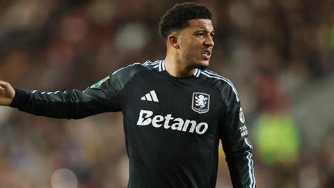 Jadon Sancho và bạn gái Saweetie bị tố nợ tiền cựu quản lý