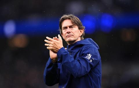 HLV Thomas Frank giải thích thế nào sau trận thua Aston Villa?