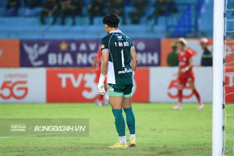 Đà Nẵng thua ngược vì sai lầm đáng tiếc của thủ môn dự bị