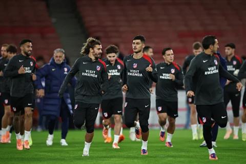 Atletico Madrid tức giận vì sân Emirates không có nước nóng