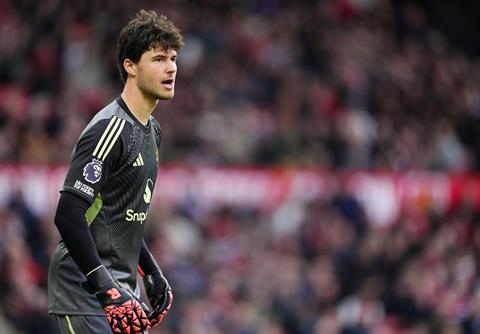 Senne Lammens khiêm tốn sau khởi đầu ấn tượng tại Man United