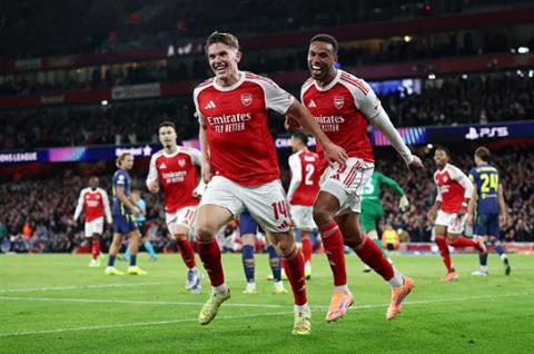 Viktor Gyokeres lập cú đúp, Alan Shearer phản ứng thế nào?
