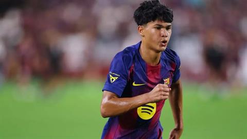 Tài năng 17 tuổi gốc Đông Nam Á đi vào lịch sử Champions League