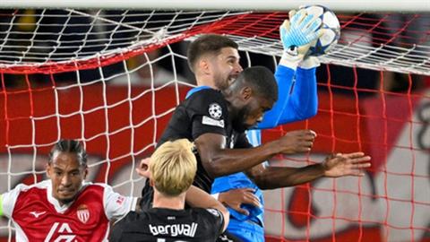 Frank khen ngợi Vicario, thừa nhận Spurs để Monaco sút quá nhiều