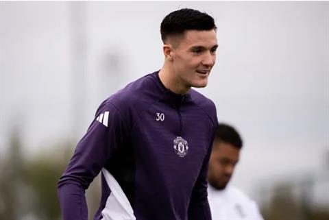MU được khuyên loại Mason Mount và sử dụng Benjamin Sesko trước Brighton