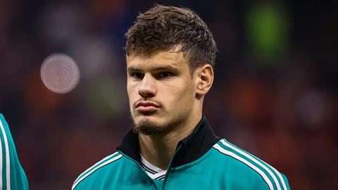 Arne Slot bảo vệ tân binh Milos Kerkez của Liverpool