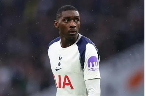 Bất ngờ: Erik ten Hag chọn Randal Kolo Muani chứ không phải Rasmus Hojlund