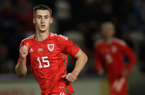 Tiểu sử cầu thủ Owen Bevan của Bournemouth