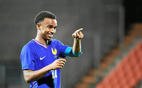 Tiểu sử tiền đạo Eli Junior Kroupi CLB Bournemouth