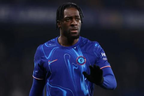 Axel Disasi vẫn hy vọng được ra sân trong màu áo Chelsea