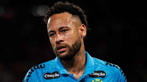 Neymar bị đầu bếp riêng kiện vì bóc lột sức lao động