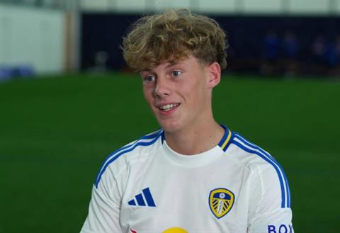 Tiểu sử cầu thủ Sam Chambers của Leeds