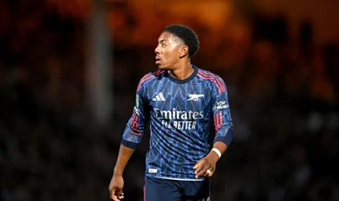 Myles Lewis-Skelly sẽ đá chính nếu cập bến Liverpool