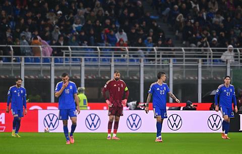 ĐT Italia và nỗi khắc khoải trong sắc thiên thanh