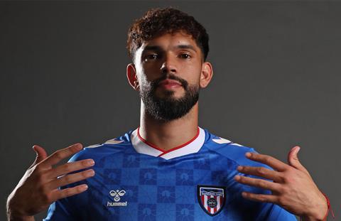 Tiểu sử hậu vệ Omar Alderete