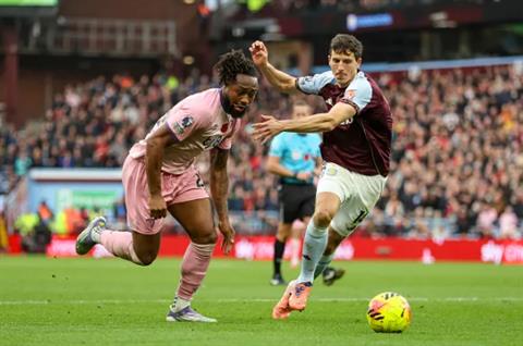 Liverpool được khuyên nên chiêu mộ Antoine Semenyo