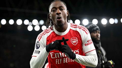 Eberechi Eze đi vào lịch sử với cú hat-trick trước Tottenham