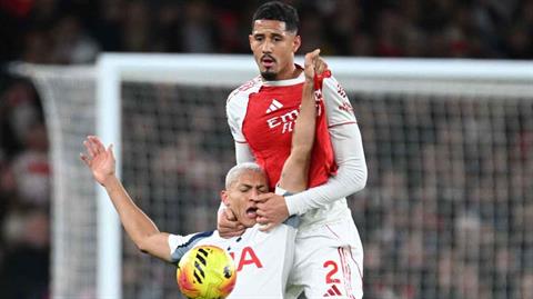 Gabriel đá xoáy Richarlison cực gắt sau thắng lợi của Arsenal