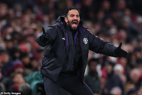 Thua sốc Everton, Amorim muốn dàn sao MU đánh nhau