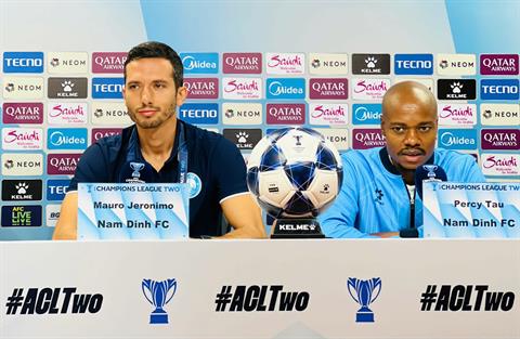 Tân HLV của Nam Định muốn đánh bại đội Thái Lan