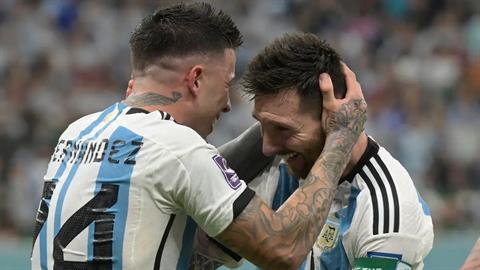 Enzo Fernandez sẵn sàng kế thừa băng thủ quân Argentina của Messi