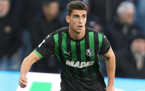 Tiểu sử trung vệ Cas Odenthal