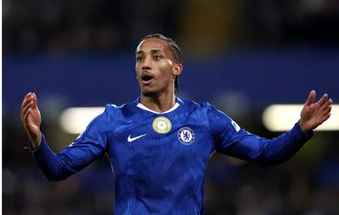 Người cũ Chelsea lo lắng về phong độ của Joao Pedro