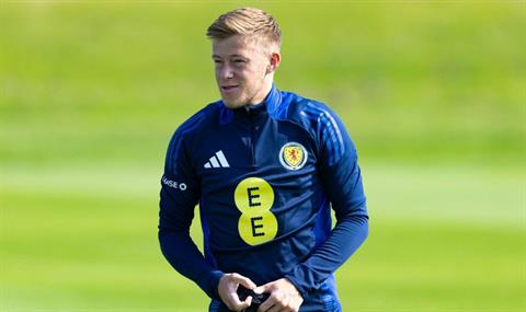 Tiểu sử cầu thủ Josh Doig của CLB Sassuolo