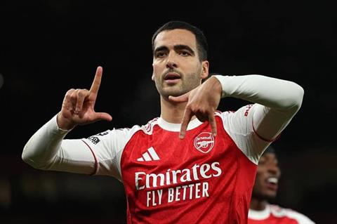 Mikel Merino dẫn đầu danh sách ghi bàn của Arsenal trong năm 2025