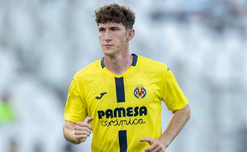 Tiểu sử hậu vệ Pau Navarro