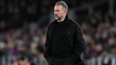 Deco khẳng định Barca vẫn tin tưởng Hansi Flick