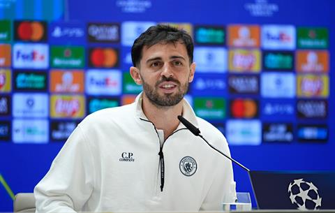 Bernardo Silva: "Man City có thể đánh bại MU năm 1999"