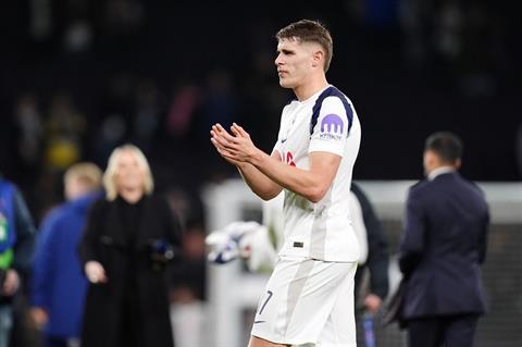 Thomas Frank chỉ ra điểm đen duy nhất sau trận thắng Slavia Praha