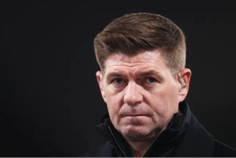 Steven Gerrard chỉ trích 2 cầu thủ Real sau thất bại trước Man City