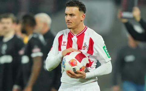 MU đàm phán để vượt mặt Spurs vụ tiền vệ 35 triệu bảng