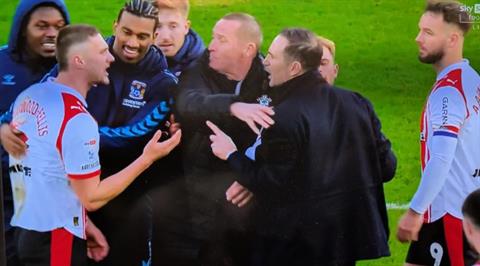 Frank Lampard gây ra cuộc ẩu đả lớn giữa Coventry và Southampton