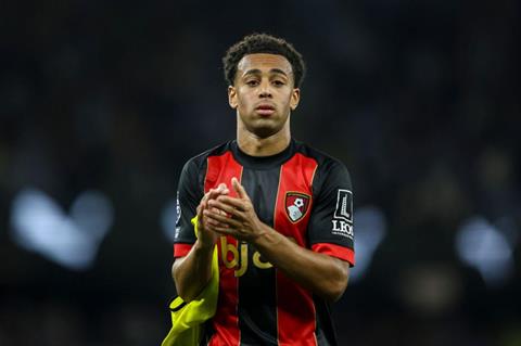 Vì sao Tyler Adams là câu trả lời cho hàng tiền vệ của Man United?